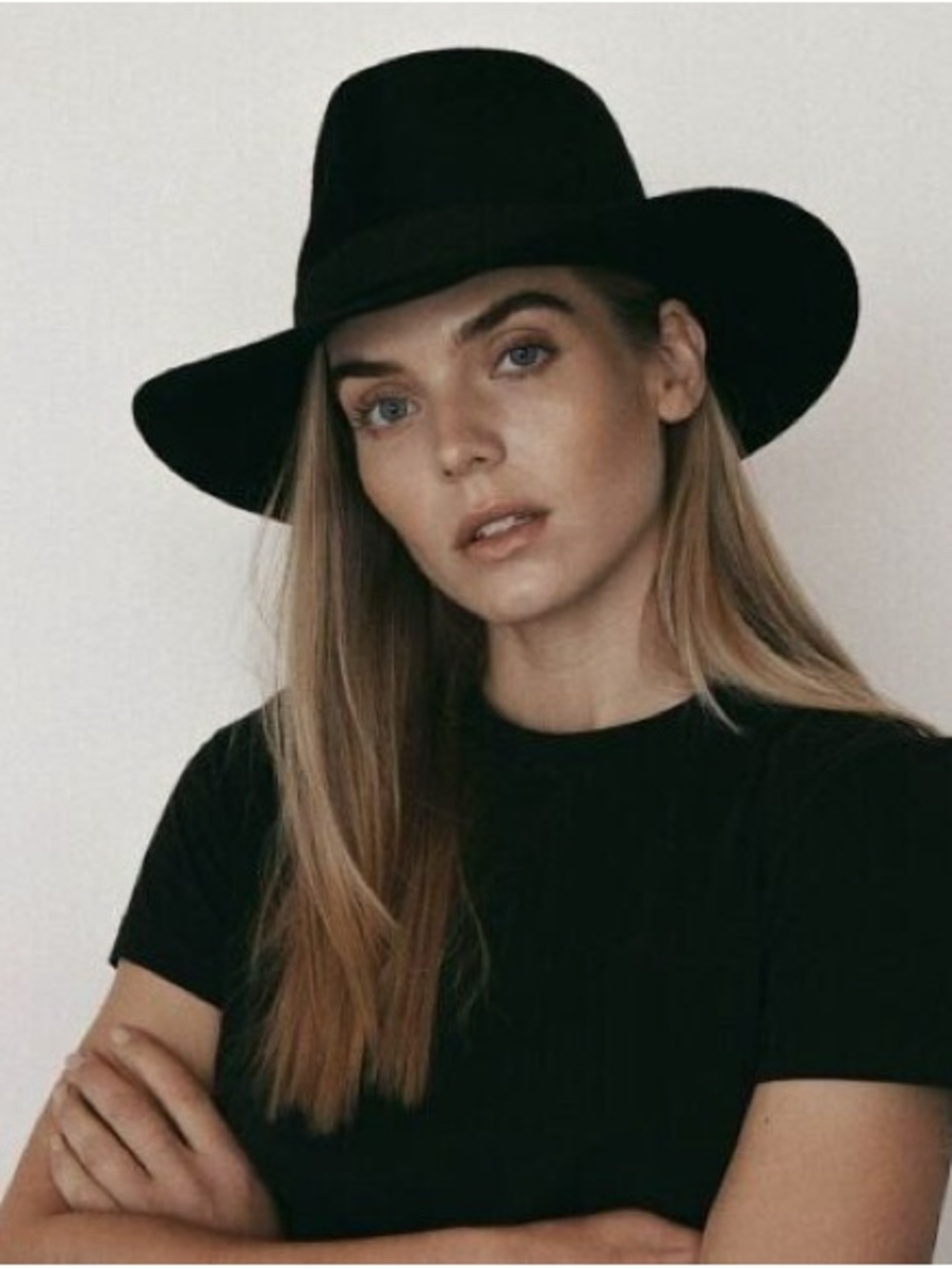 Janessa Leone 100% Wool Classic Black Wide-Brim Women’s Fedora Hat Panama Hat
